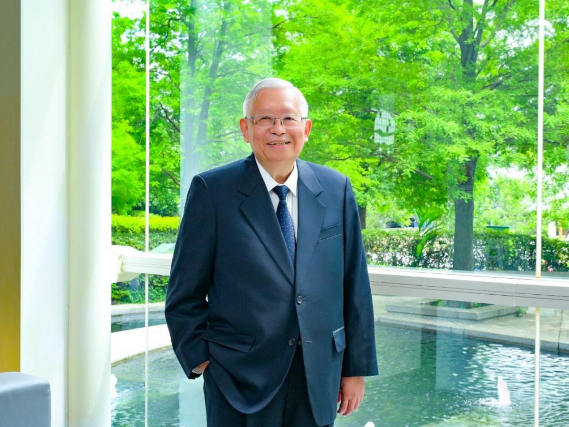 台積電「最神秘老臣」到英特爾掌研發？75歲擁15億身家、才剛退休3個月…從他對張忠謀這態度找答案